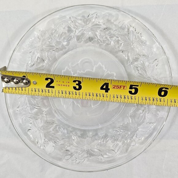Fantasia Princess House Crystal & Frosted Bottom Dessert Appetizer Plates - 4 - Picture 7 of 15